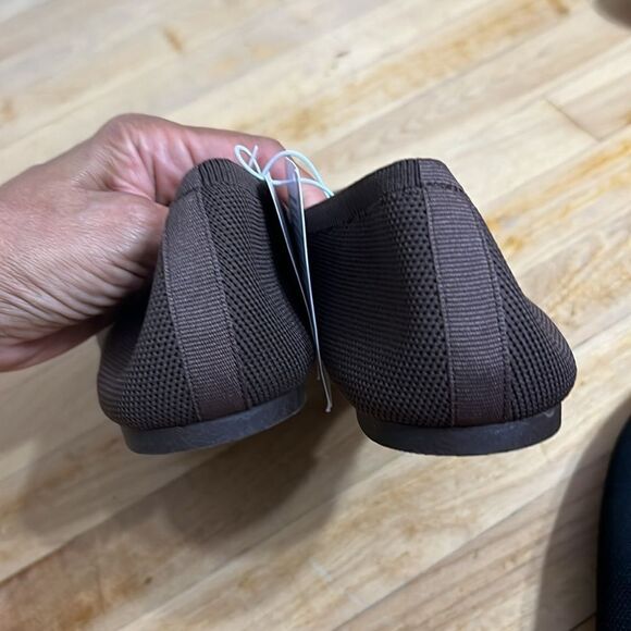 Old Navy woven flats, size 11. - Picture 4 of 5